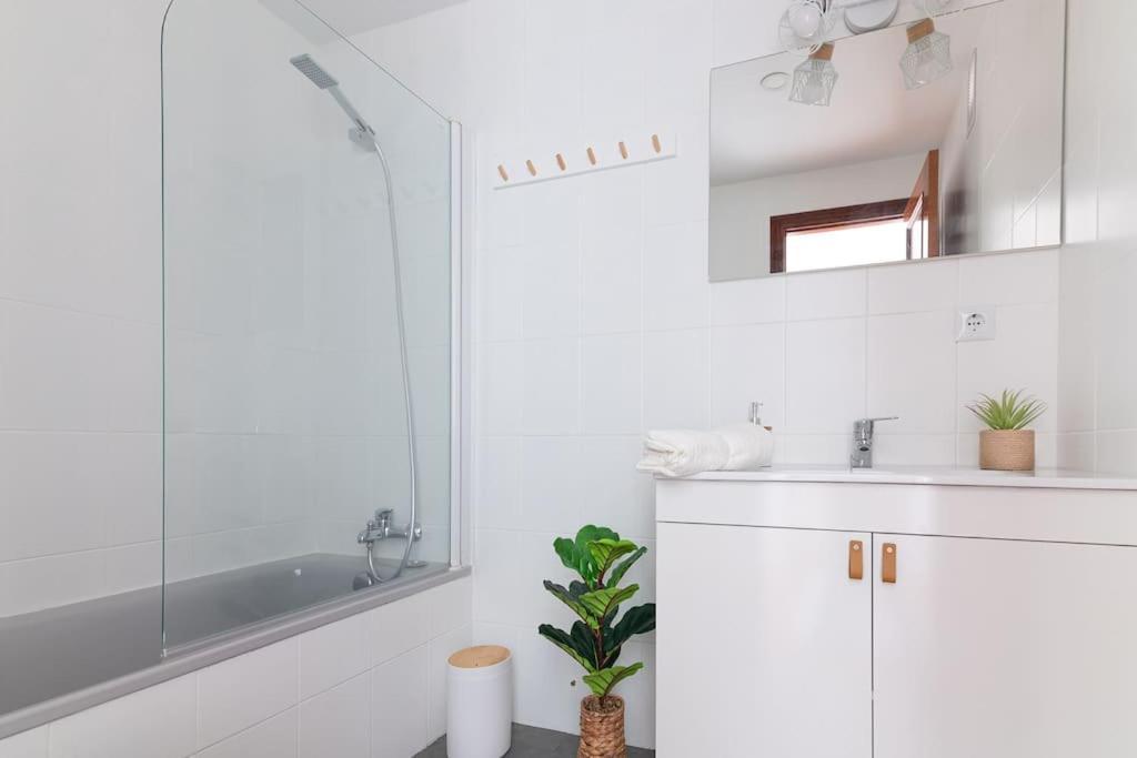 San Roman Apartment With Private Parking Santander Exterior photo